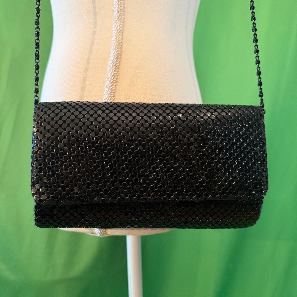 Vintage La Regale Black Metal Mesh Clutch